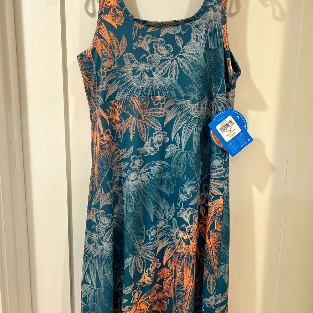 New with tags Columbia PFG dress